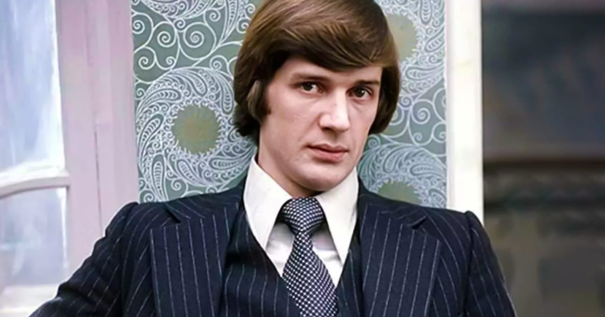 александр абдулов