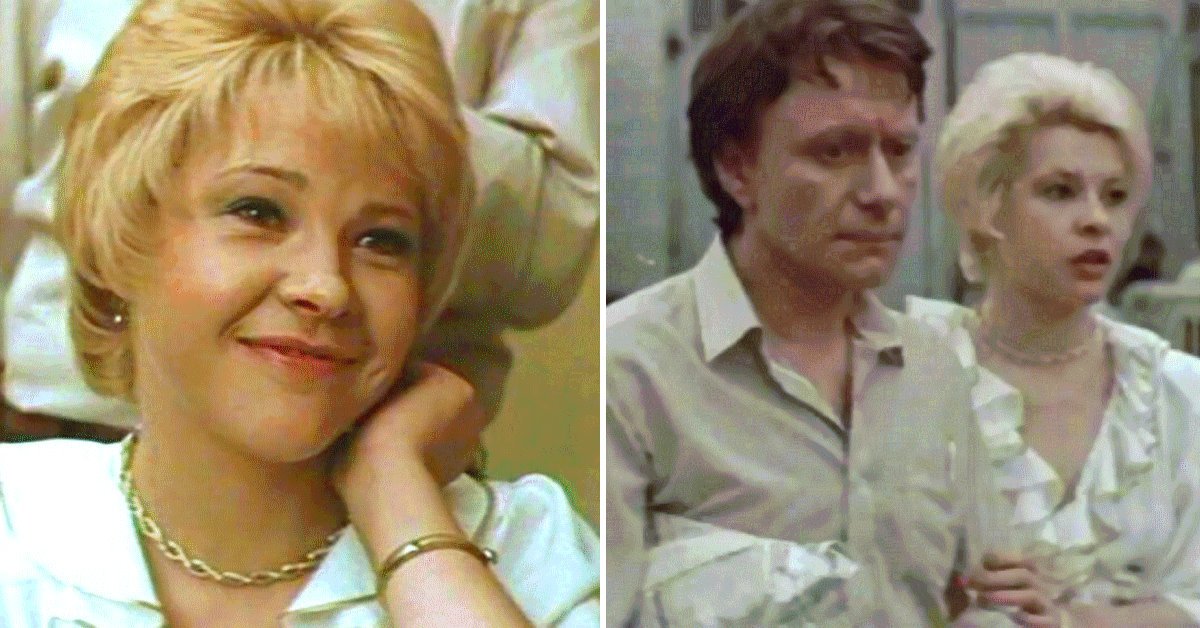 блондинка за углом