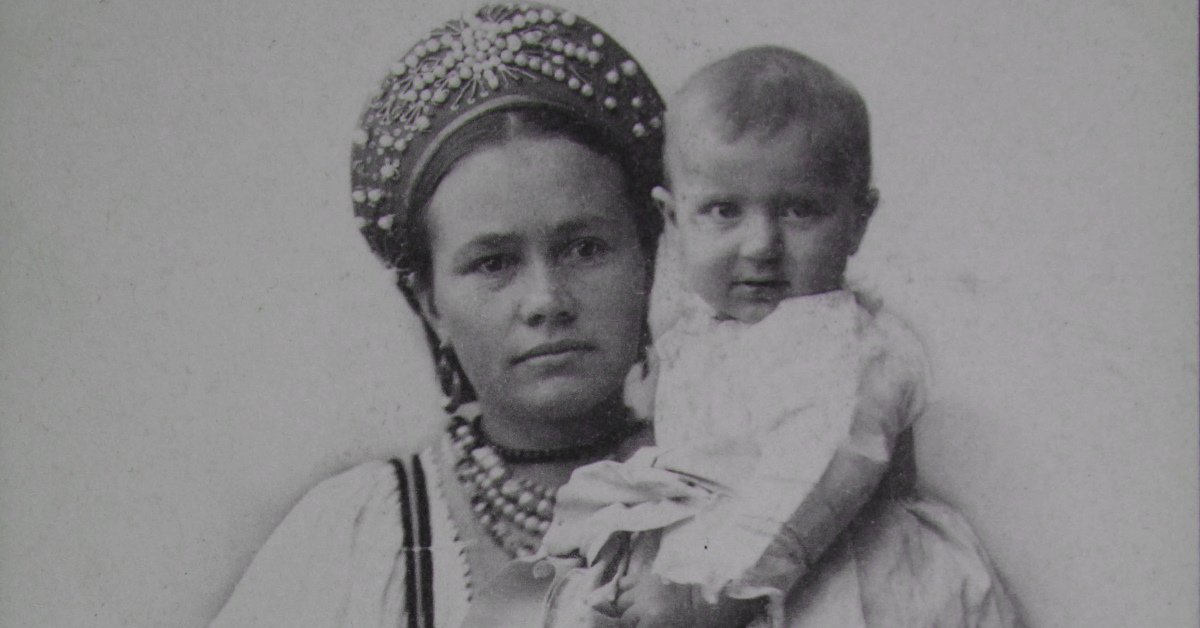 кормилица ребенка