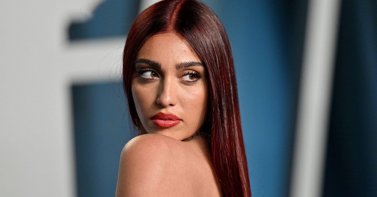 Лурдес Леон