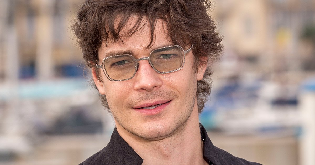 максим матвеев