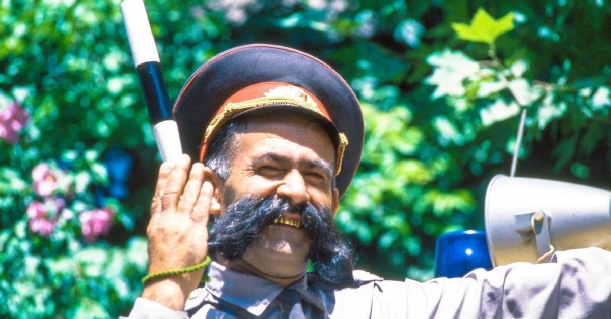 мулло нуров