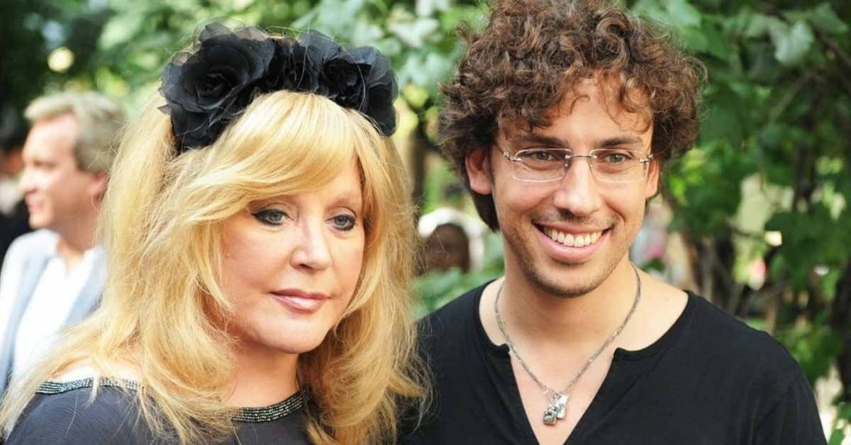 Пугачева уехала с детьми в Израиль