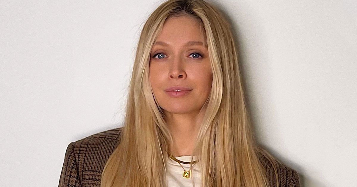 вера брежнева поздравила маму с юбилеем